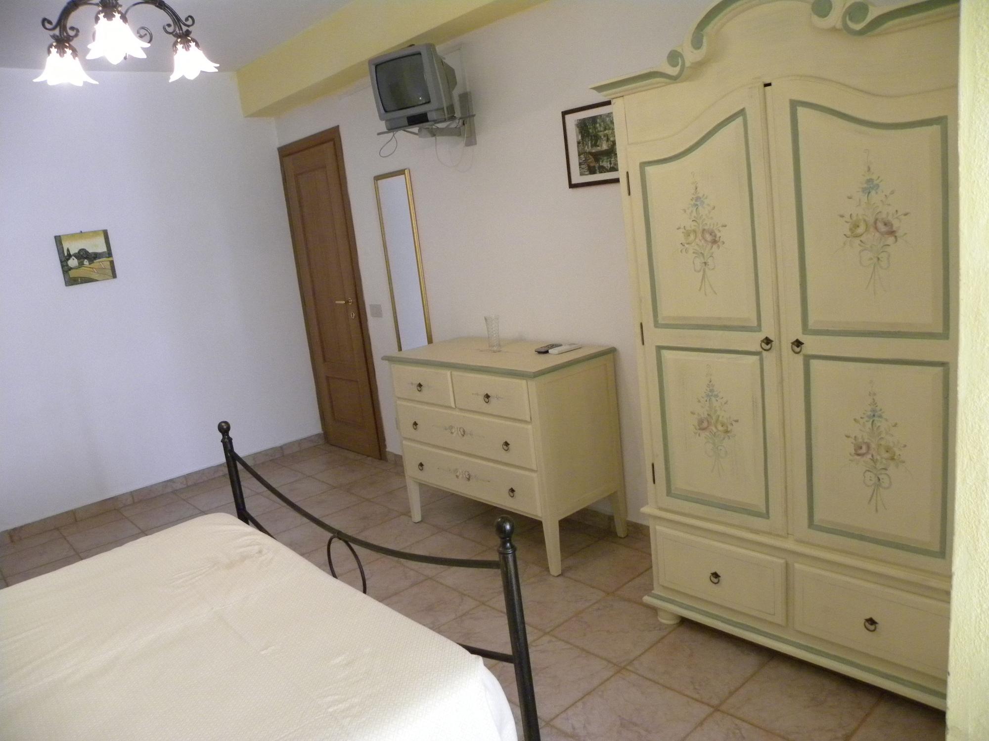 Hotel Fernanda Letojanni Bagian luar foto