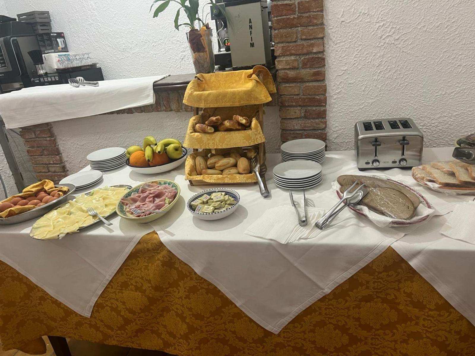 Hotel Fernanda Letojanni Bagian luar foto